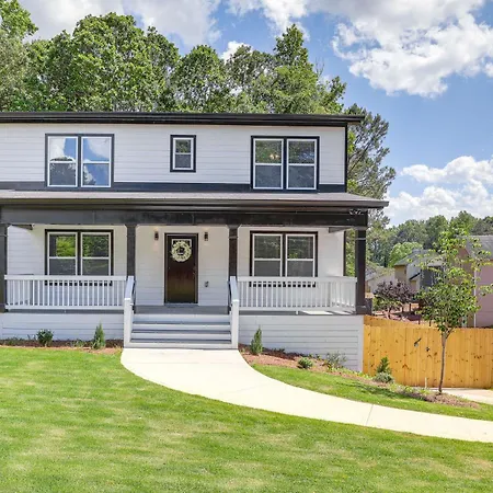 Modern Decatur Gem With Deck, 10 Mi To Atlanta Vila